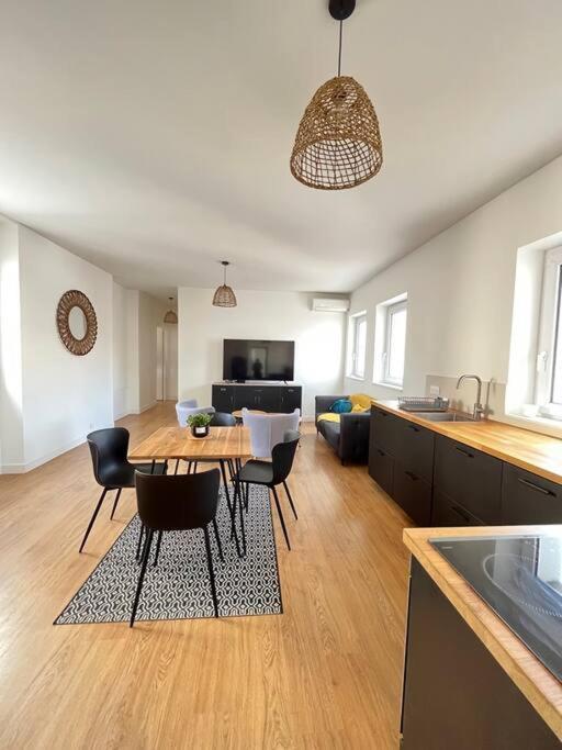 Banjul - Bel Appartement A Reims Exterior foto